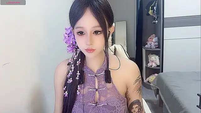 coco coco cc online show from September 28, 2025, 2:06 am