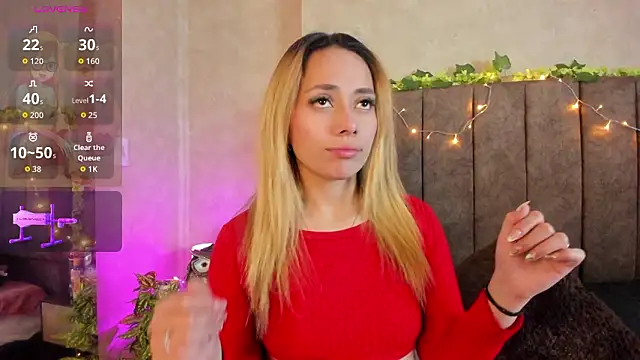 Snapshot of LanaMills_ chatting on February 14, 2026, 5:04 am LanaMills online show from February 14, 2026, 5:04 am