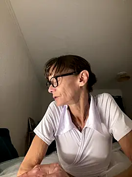 Chris06d22xh online show from October 4, 2025, 7:12 pm