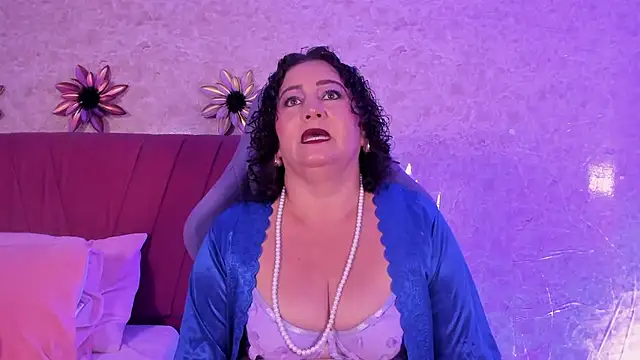 Snapshot of PalomaLombardi chatting on December 22, 2025, 8:17 pm PalomaLombardi online show from December 22, 2025, 8:17 pm