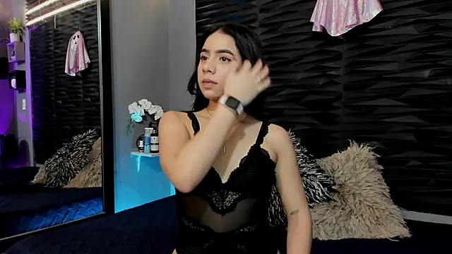 lu styles  online show from September 30, 2025, 6:18 am