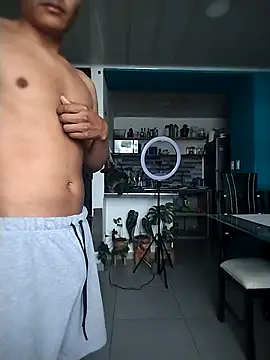 DADDYTTEDY1 online show from October 9, 2025, 9:02 pm