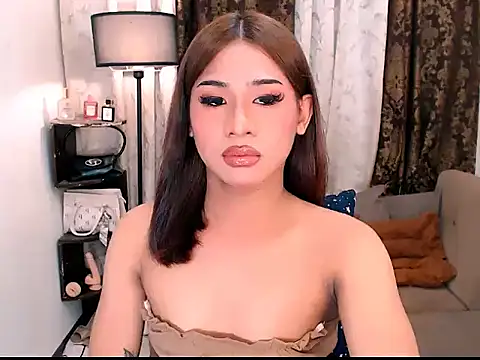 Snapshot of asianlatina69 chatting on October 14, 2025, 10:10 pm asianlatina69 online show from October 14, 2025, 10:10 pm