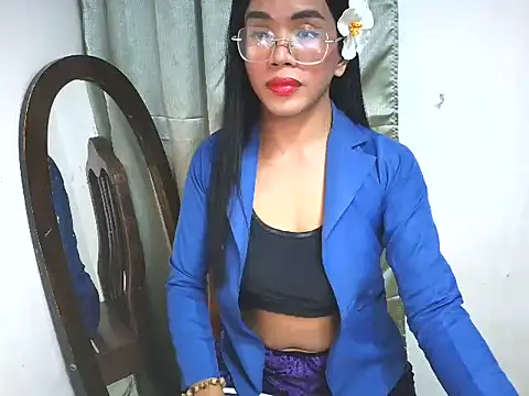 Snapshot of _karie chatting on October 14, 2025, 1:23 pm karie online show from October 14, 2025, 1:23 pm