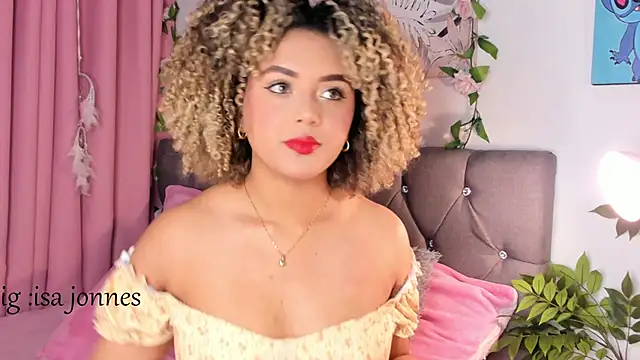 Snapshot of isajonnes18 chatting on February 8, 2026, 10:02 pm isajonnes18 online show from February 8, 2026, 10:02 pm