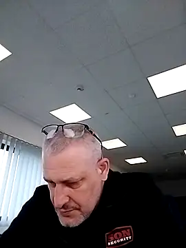 Hisnimin online show from April 12, 2026, 5:12 am