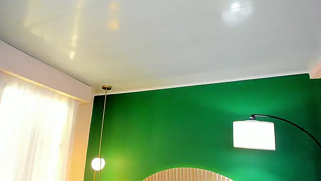 halleylorens online show from October 9, 2025, 7:23 pm