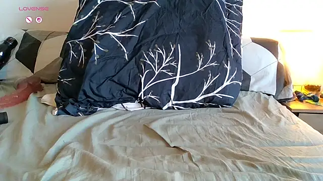 BabygirlEtDaddy online show from April 7, 2026, 5:52 am