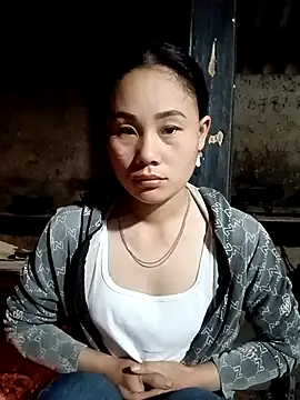 Snapshot of Ruaiuoi chatting on February 19, 2026, 10:50 pm Ruaiuoi online show from February 19, 2026, 10:50 pm