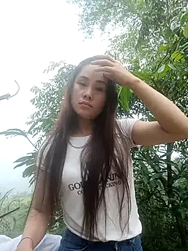 Snapshot of Ruaiuoi chatting on April 5, 2026, 2:53 am Ruaiuoi online show from April 5, 2026, 2:53 am