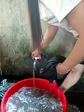 Snapshot of Ruaiuoi chatting on April 7, 2026, 6:25 am Ruaiuoi online show from April 7, 2026, 6:25 am