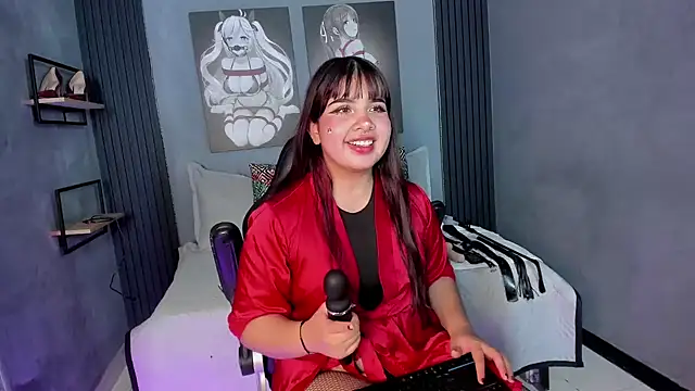 Snapshot of Zara_Snow chatting on February 10, 2026, 3:05 pm Zara Snow online show from February 10, 2026, 3:05 pm