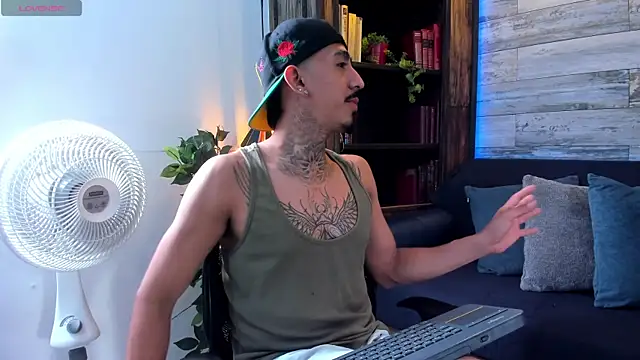 Donovan Desmond online show from April 17, 2026, 8:12 pm