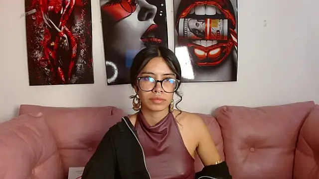 Snapshot of Miahotcs1 chatting on February 20, 2026, 3:23 pm Miahotcs1 online show from February 20, 2026, 3:23 pm