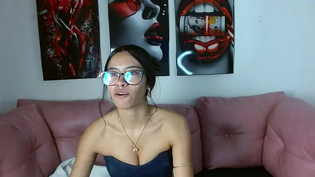 Snapshot of Miahotcs1 chatting on February 24, 2026, 1:42 pm Miahotcs1 online show from February 24, 2026, 1:42 pm