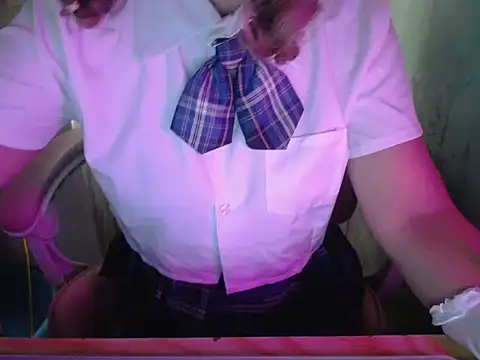 ahoa Tk online show from October 18, 2025, 5:21 am