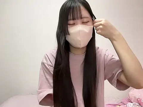 noa uxu online show from November 22, 2025, 2:10 am