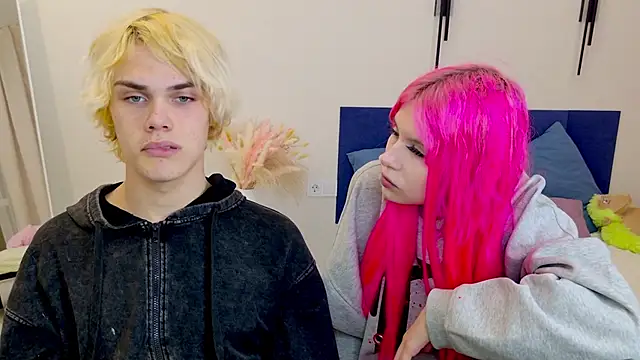 Bonnie And C1yde online show from October 7, 2025, 5:21 pm