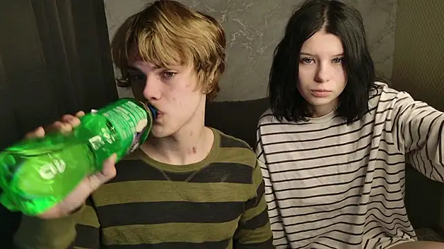 Snapshot of Bonnie_And_C1yde chatting on February 22, 2026, 5:08 am Bonnie And C1yde online show from February 22, 2026, 5:08 am