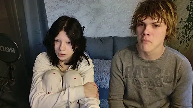 Bonnie And C1yde online show from March 15, 2026, 5:13 am