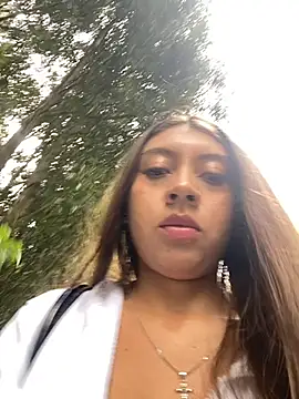 Sara-cooper2 online show from September 10, 2025, 3:45 pm