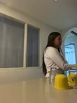 Sara-cooper2 online show from January 9, 2026, 8:54 pm