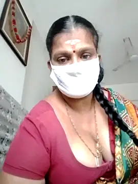 Snapshot of Tamilkeerthi chatting on January 6, 2026, 7:45 am Tamilkeerthi online show from January 6, 2026, 7:45 am