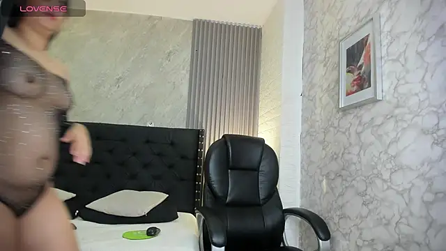 alicy  torres online show from October 9, 2025, 12:14 pm