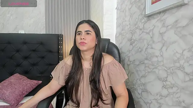 Snapshot of alicy__torres chatting on May 5, 2026, 12:13 pm alicy torres online show from May 5, 2026, 12:13 pm