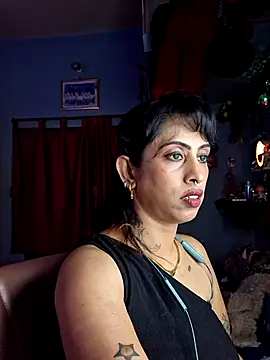 Snapshot of Love_Beauty01 chatting on April 18, 2026, 6:56 pm Love Beauty01 online show from April 18, 2026, 6:56 pm