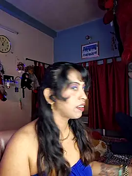 Snapshot of Love_Beauty01 chatting on May 9, 2026, 6:57 pm Love Beauty01 online show from May 9, 2026, 6:57 pm