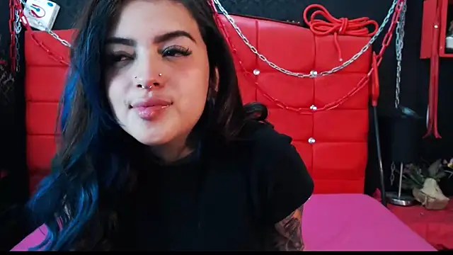 MaviceMur online show from November 28, 2025, 12:02 am