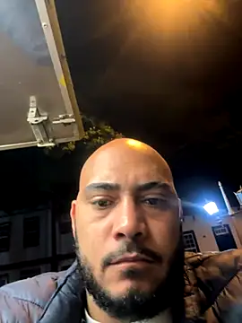 Snapshot of Morenocasado34liberal chatting on September 29, 2025, 1:11 am Morenocasado34liberal online show from September 29, 2025, 1:11 am