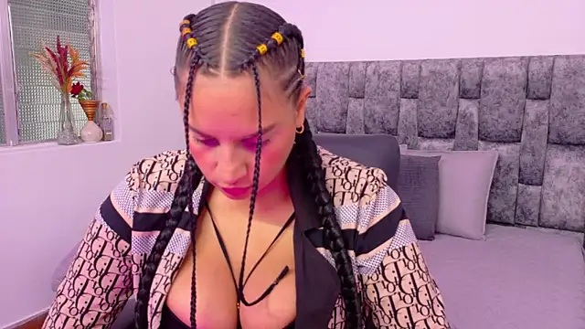 Lizbeth Rouse online show from September 24, 2025, 10:51 am