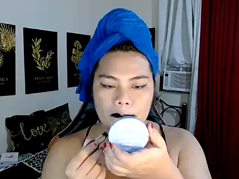 TSbrianaHugeCock online show from December 4, 2025, 5:32 pm