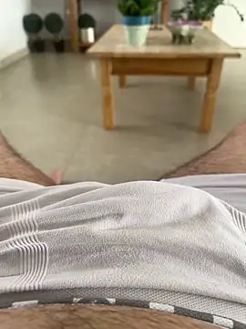 Snapshot of Novinho16cmz chatting on October 24, 2025, 4:14 pm Novinho16cmz online show from October 24, 2025, 4:14 pm