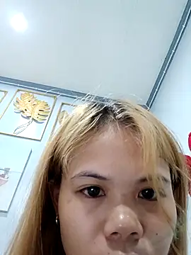 Sexxie Ella22 online show from April 13, 2026, 9:20 pm