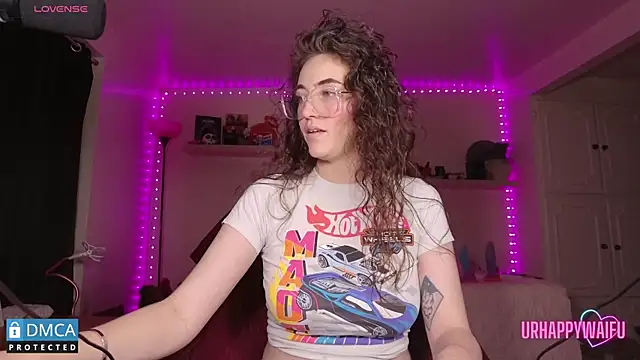 urhappywaifu online show from November 4, 2025, 1:27 am