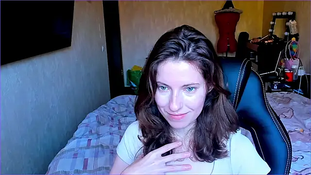 Agata in Wonderland online show from October 3, 2025, 8:55 am