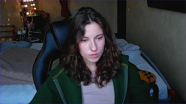 Agata in Wonderland online show from November 4, 2025, 11:20 am