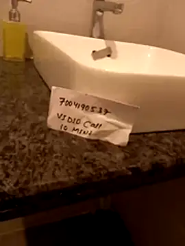 Snapshot of liza-212 chatting on October 14, 2025, 12:33 am liza-212 online show from October 14, 2025, 12:33 am