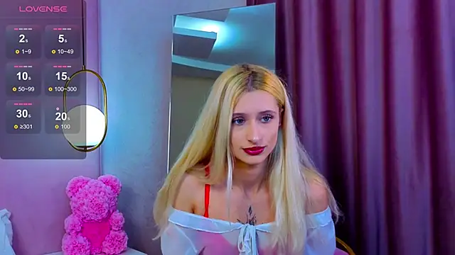 Monica Leen online show from October 27, 2025, 6:39 am