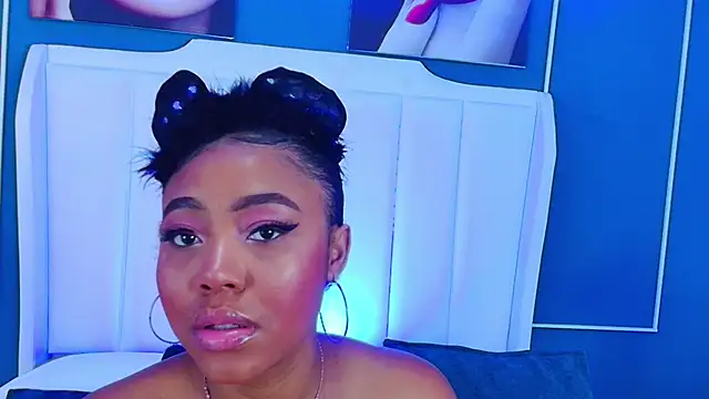 AngelaRoberts online show from October 20, 2025, 4:35 am