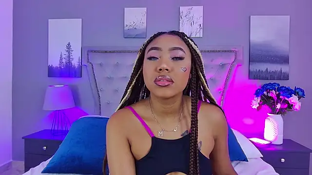 AngelaRoberts online show from November 20, 2025, 4:56 am