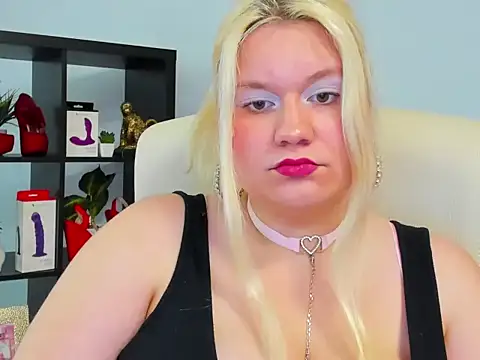 Snapshot of samantha_darling chatting on May 27, 2026, 12:57 pm samantha darling online show from May 27, 2026, 12:57 pm
