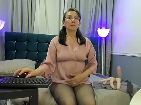 Snapshot of Oriana_Jhonson chatting on May 27, 2026, 1:57 am Oriana Jhonson online show from May 27, 2026, 1:57 am