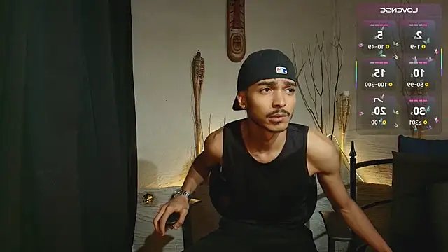 MarcusRain  online show from November 11, 2025, 7:14 pm