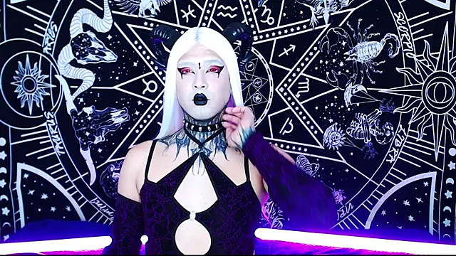 naomi satan online show from April 17, 2026, 9:51 pm