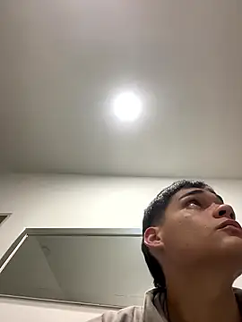 Samantha 2190 online show from January 10, 2026, 4:03 am