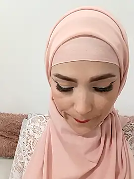 Snapshot of jamila_zair chatting on April 15, 2026, 2:13 pm jamila zair online show from April 15, 2026, 2:13 pm